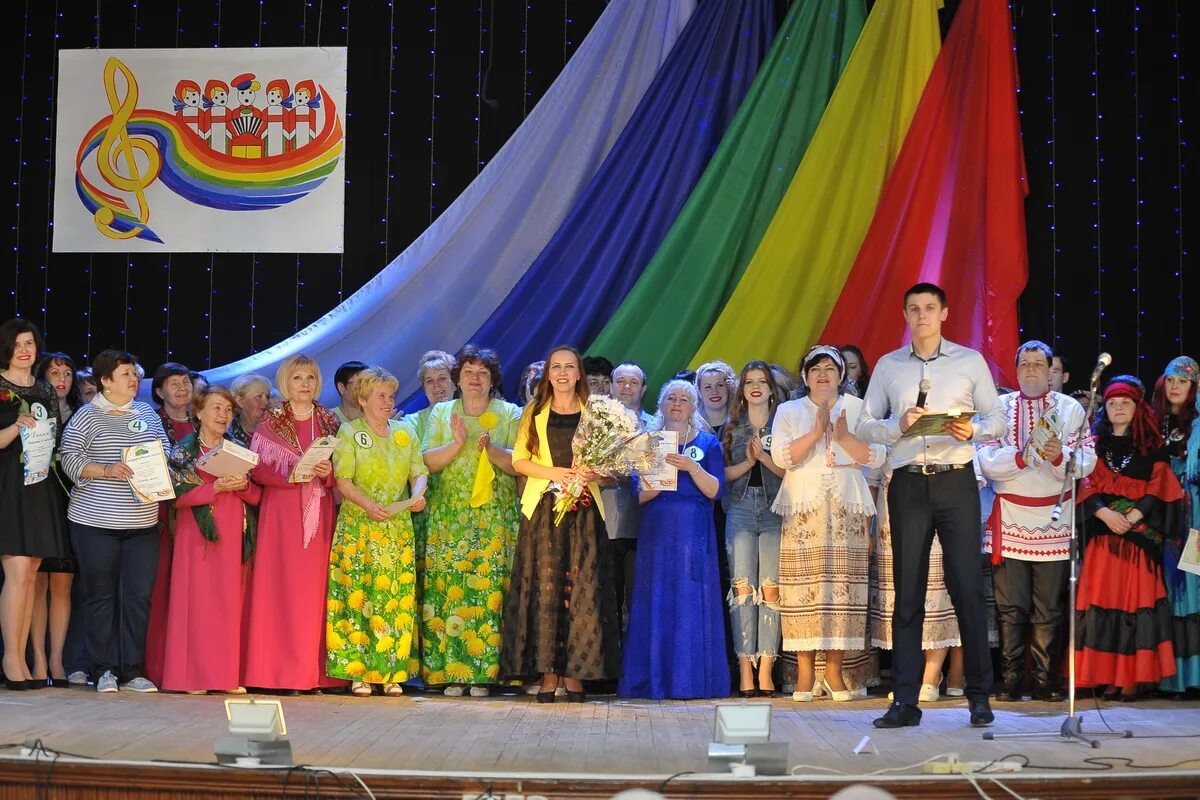 катунь фм. надпись споемте друзья. конкурс спой песню по слову. с песней к победе 2022. споем друзья конкурс.