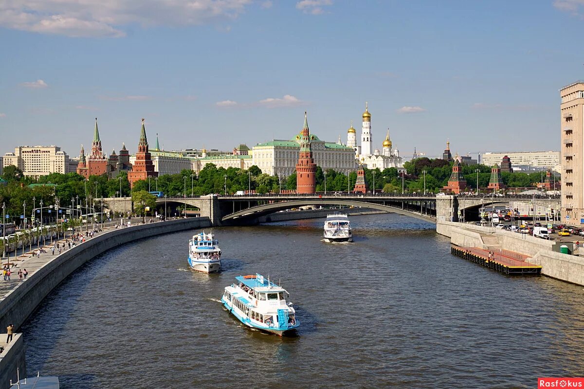 Большая река в москве. Река Москва река. Москва река в Москве. Moscow Reka река. День Москвы реки.
