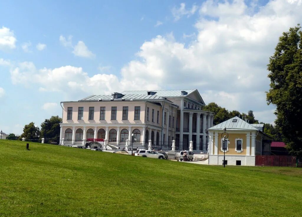 голицынская усадьба в подольске. усадьба дубровицы флигель. усадьба голицыных.