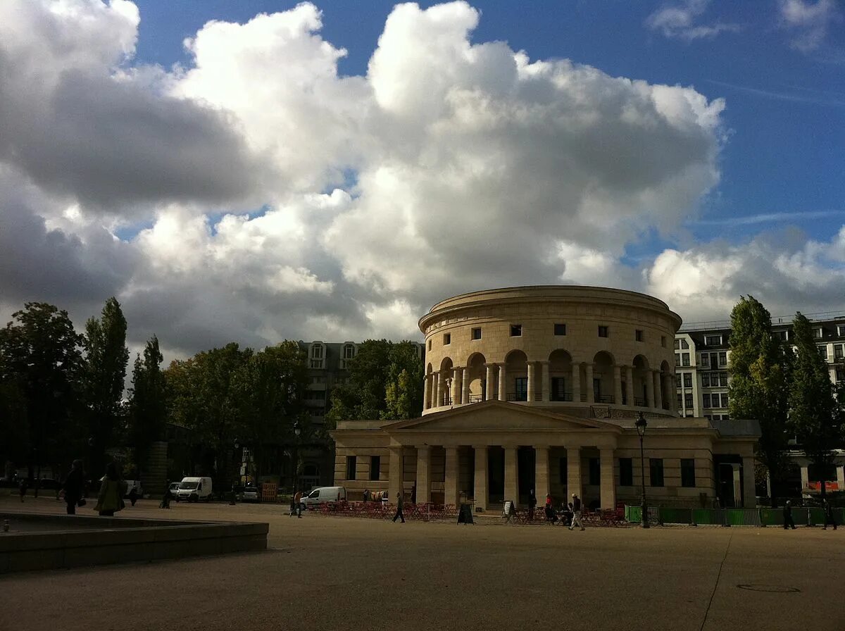 Франция сталинградская площадь. Бульвар сталинград в париже. Площадь сталинградской битвы. Бульвар сталинград в париже. Площадь сталинградской битвы.