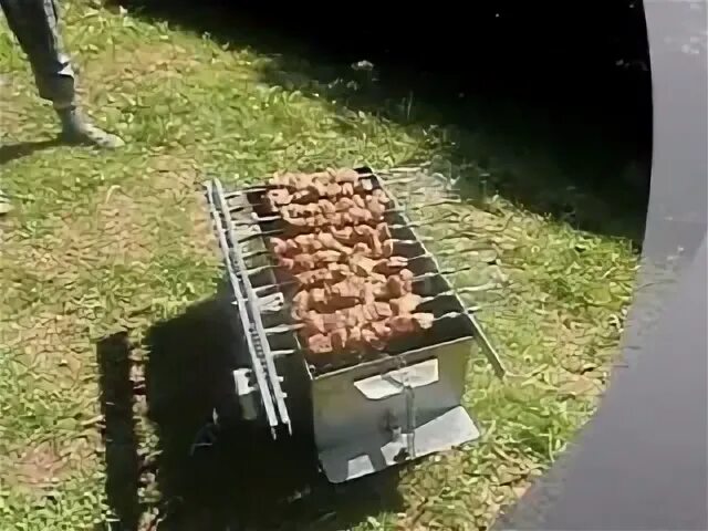 шансон под шашлык. песни под шашлычок. слушать под шашлычок. шашлык на шампурах на мангале. шашлычок под коньячок на природе.