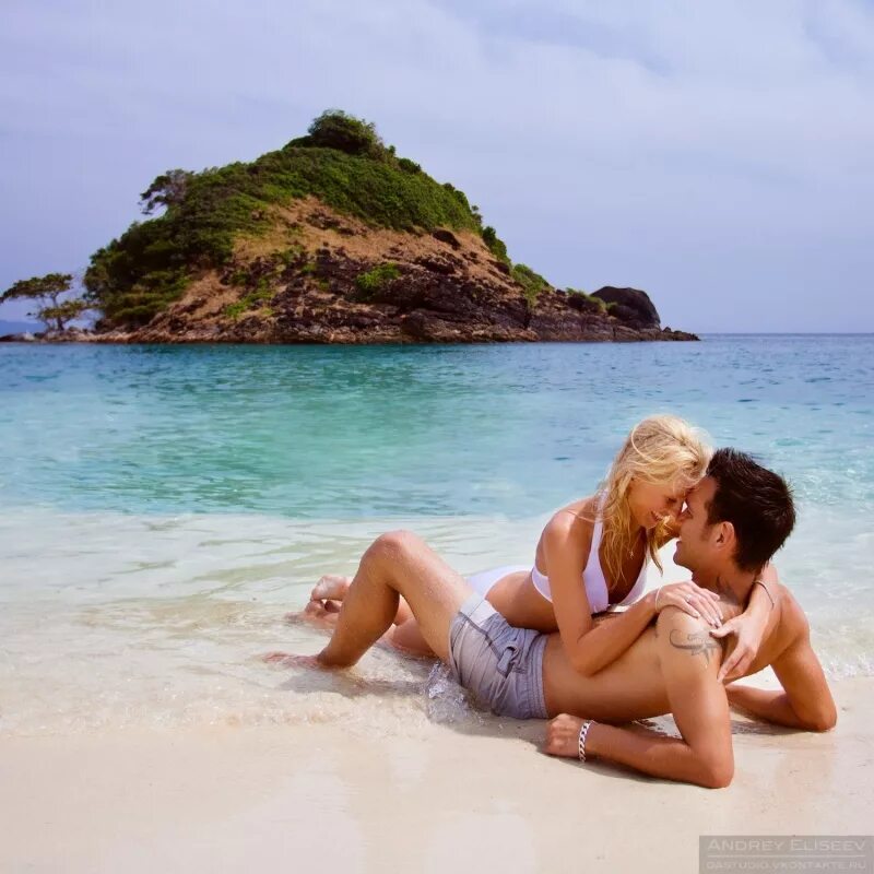 Таиланд на двоих. Хоакин Тайланд. Влюбленные на острове. Красивая фотосессия на островах. Романтика на острове.