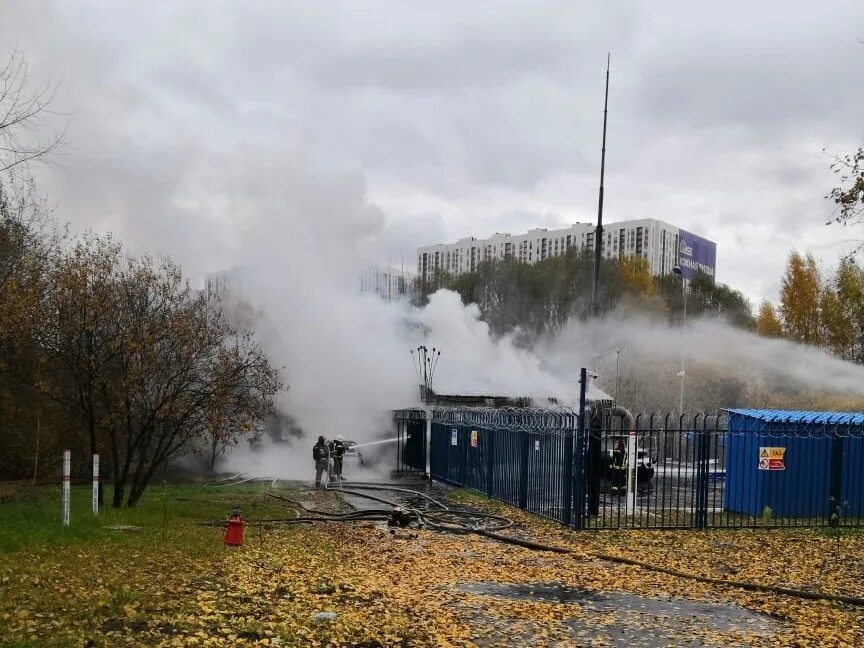 Пожар на газораспределительной подстанции в Москве. Сгоревшая подстанция. Пожары на электроподстанциях. Газовая подстанция. Горит подстанция