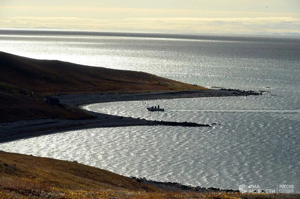 Покажи чукотское море. Северное побережье чукотки. Чукотское море море. Чукотское море. Чукотское море.
