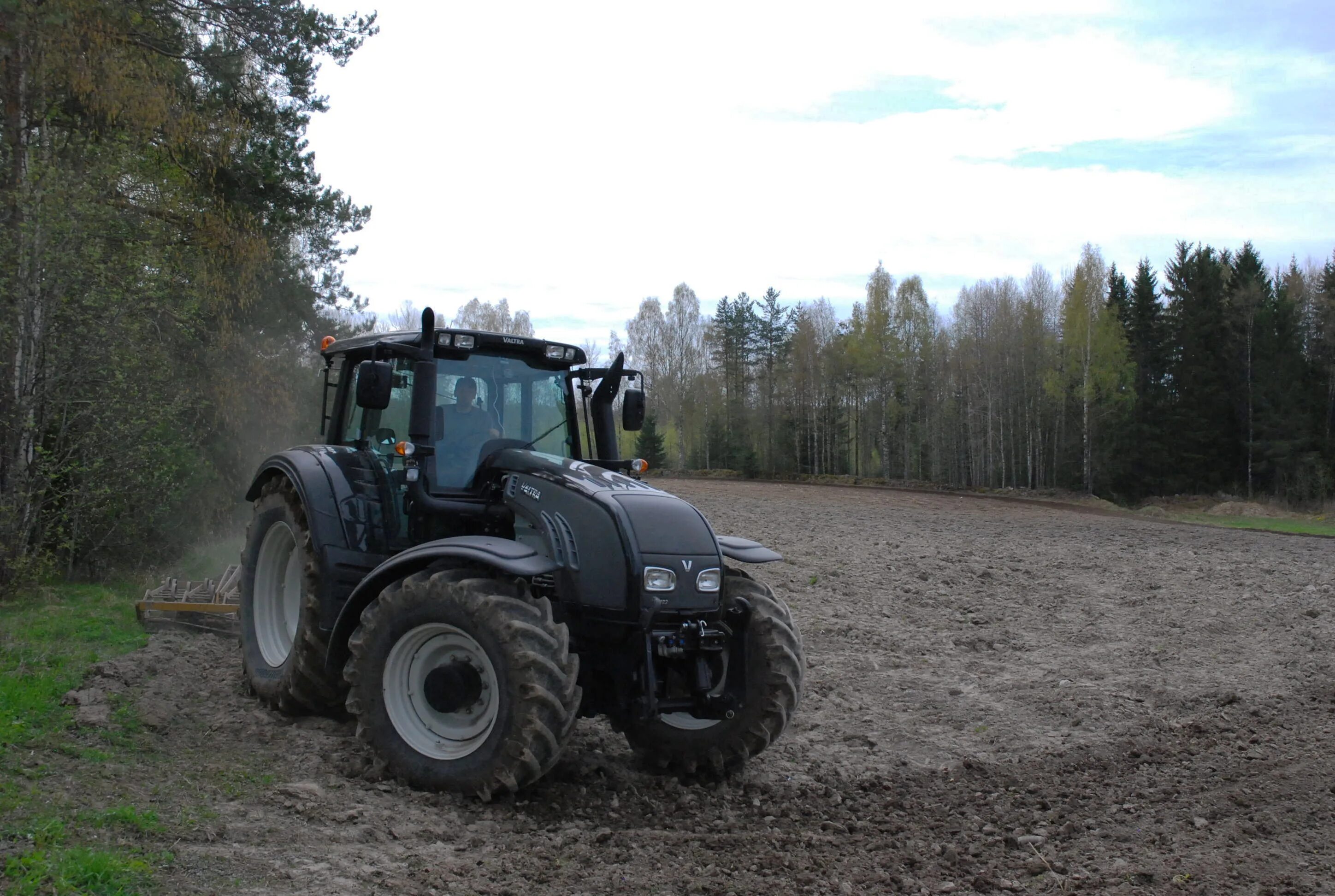 Т 235 2. Valtra t235. valtra t180 кардан. valtra h800. трактор valtra t235d.
