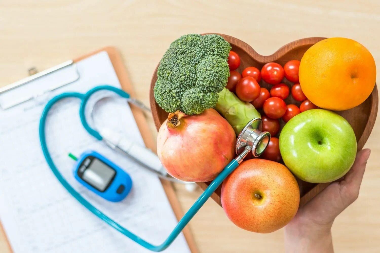 Эко гель для стирки. Фрукты зож. B d life health. Правильное питание. Фотоколлаж здоровый образ жизни.