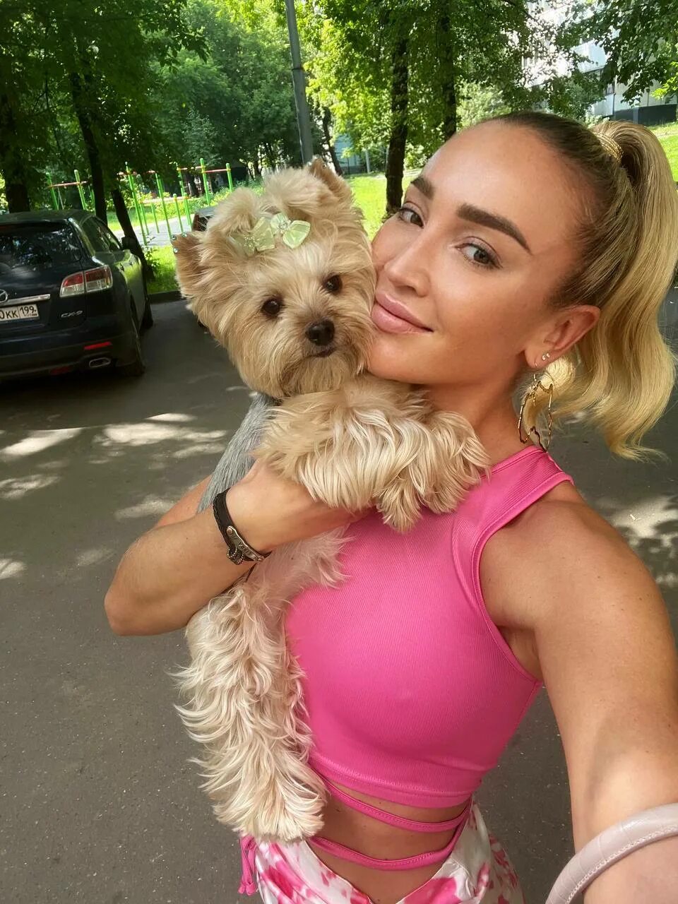 Ольга бузова. Бузова на фестивале жара 2021. Ольга бузова на сцене 2021. Бузова сейчас 2023. Оля бузова 2023.