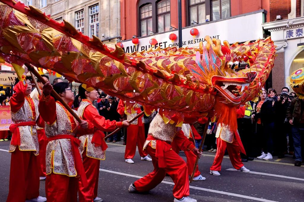 Малый новый год в Китае. Chinese New year in London. Новый год в Китае Эстетика. Китайский новый год в 1998 году.