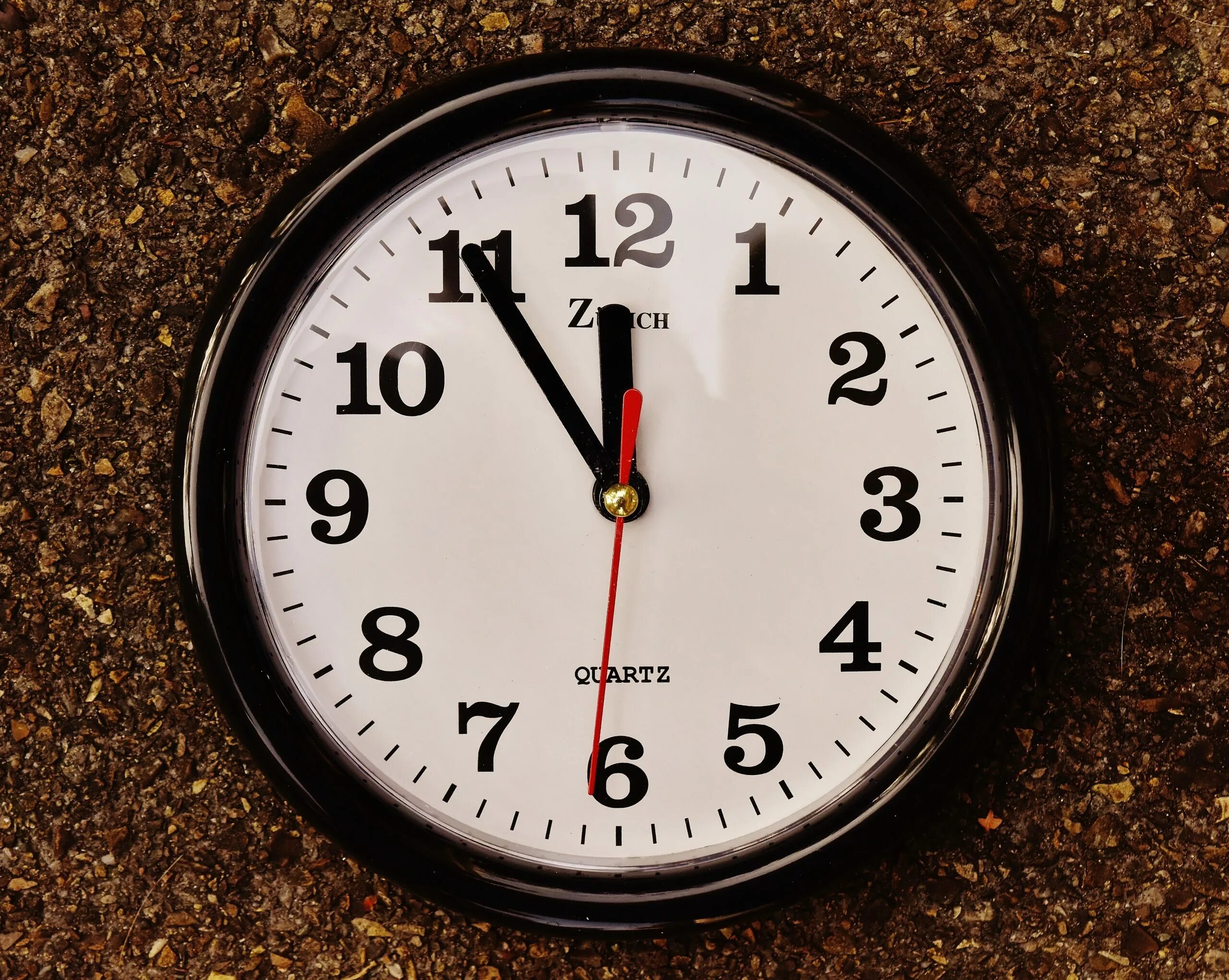 Цього часу. Часы и время. Изображение часов. Разные часы. Часы фото.