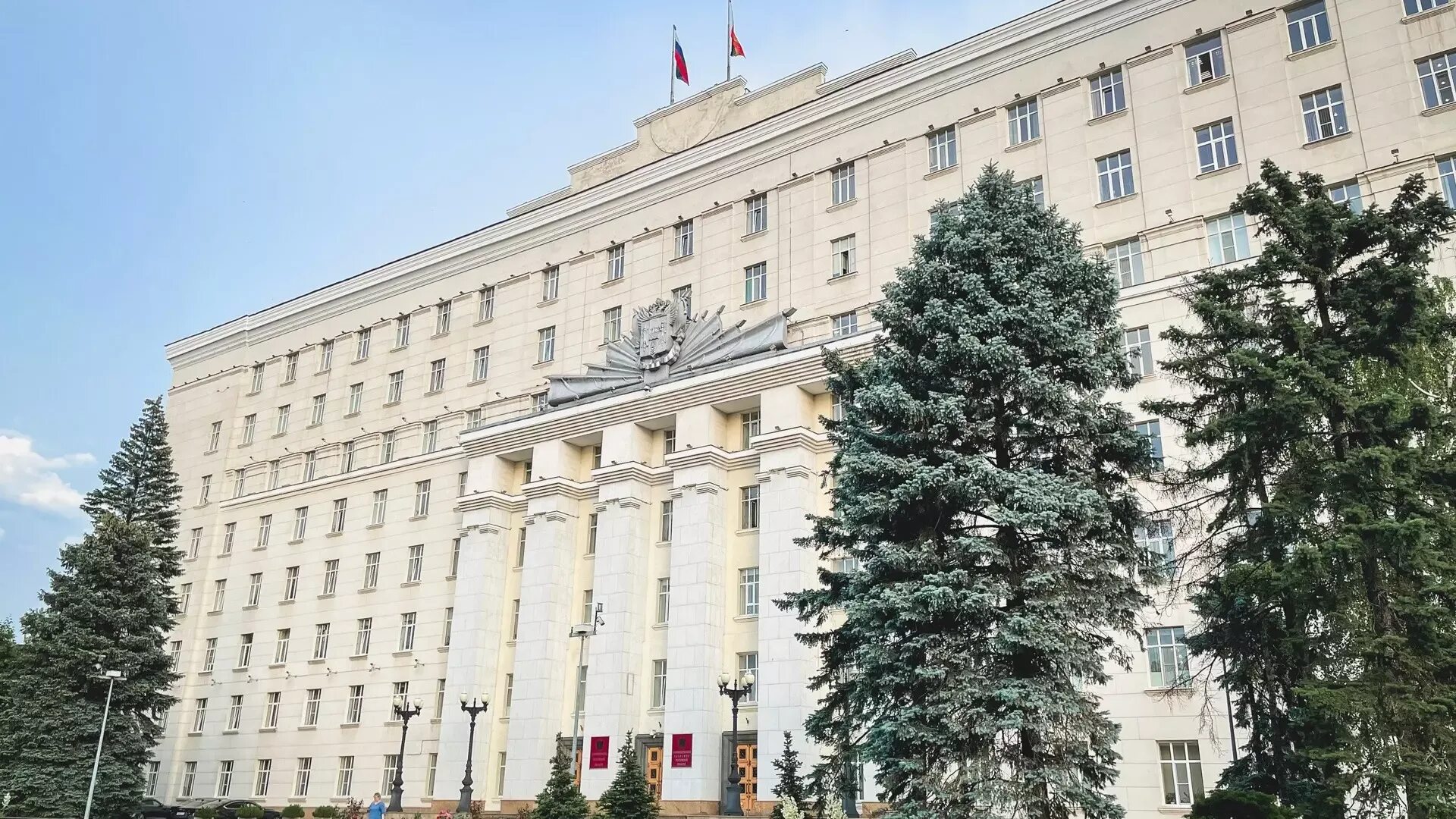 Ростов-на-дону законодательное собрание. Правительство ростовской обл. Правительство ростовской обл. Правительство ростовской обл. Дом правительства ростова на дону.