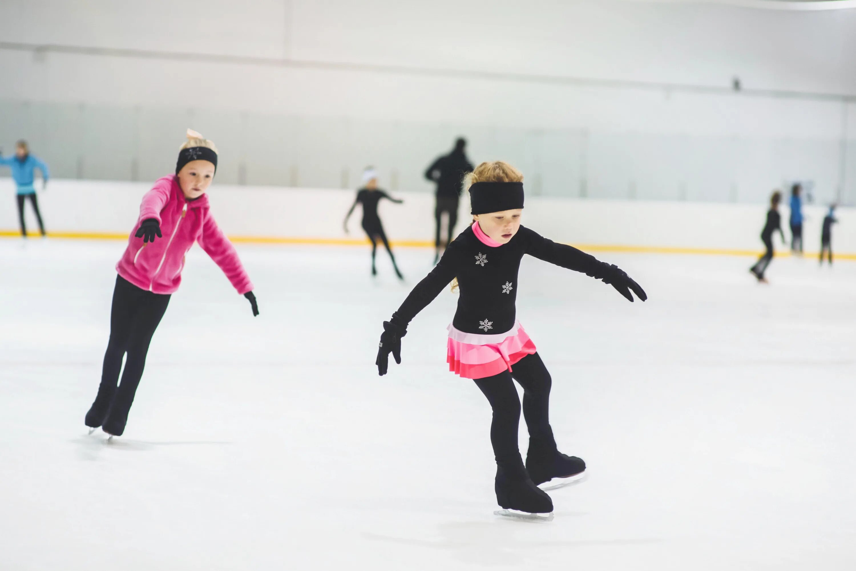 Сочи 2014 figure skating (pair skating) tatiana volosozhar / maxim trankov. Ice skating in school. Фигурное катание для взрослых. Хрустальный каток. Уроки катания на коньках для начинающих взрослых.