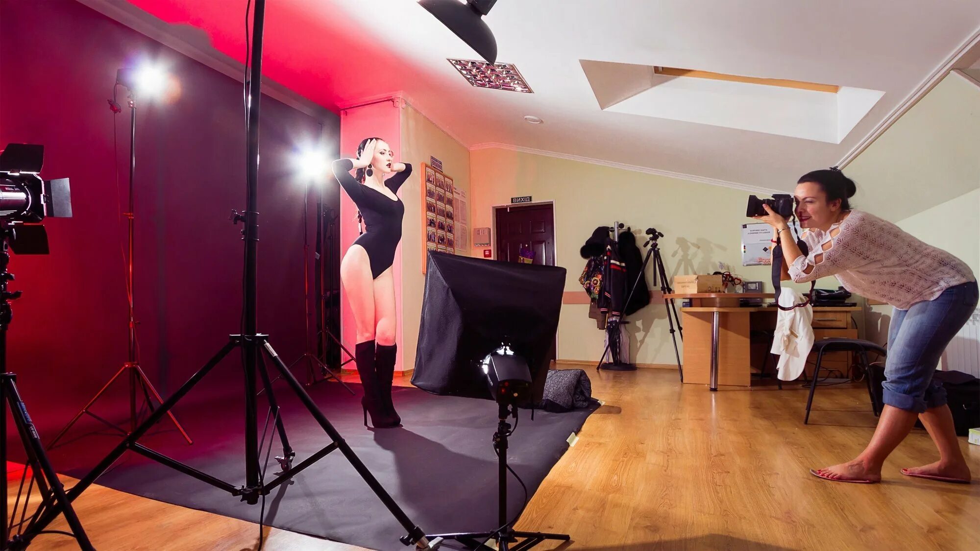 Modeling studios videos