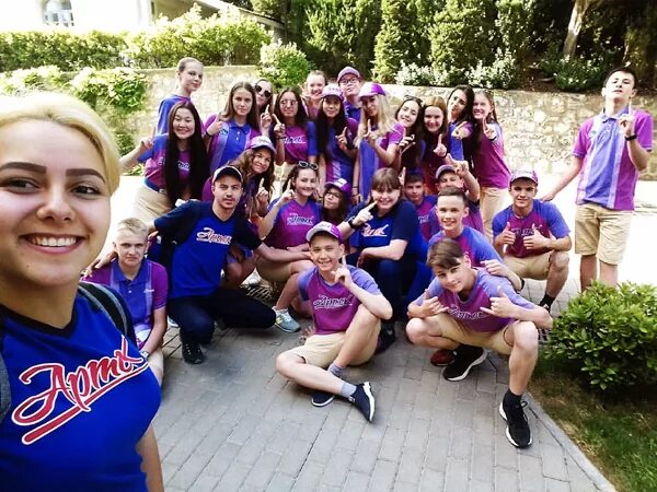 Истории вожатых. Детский лагерь солнечный вдц орленок. Лагерь орленок вожатые. Лагерь орленок вожатые. Вдц орленок детский лагерь логотип.