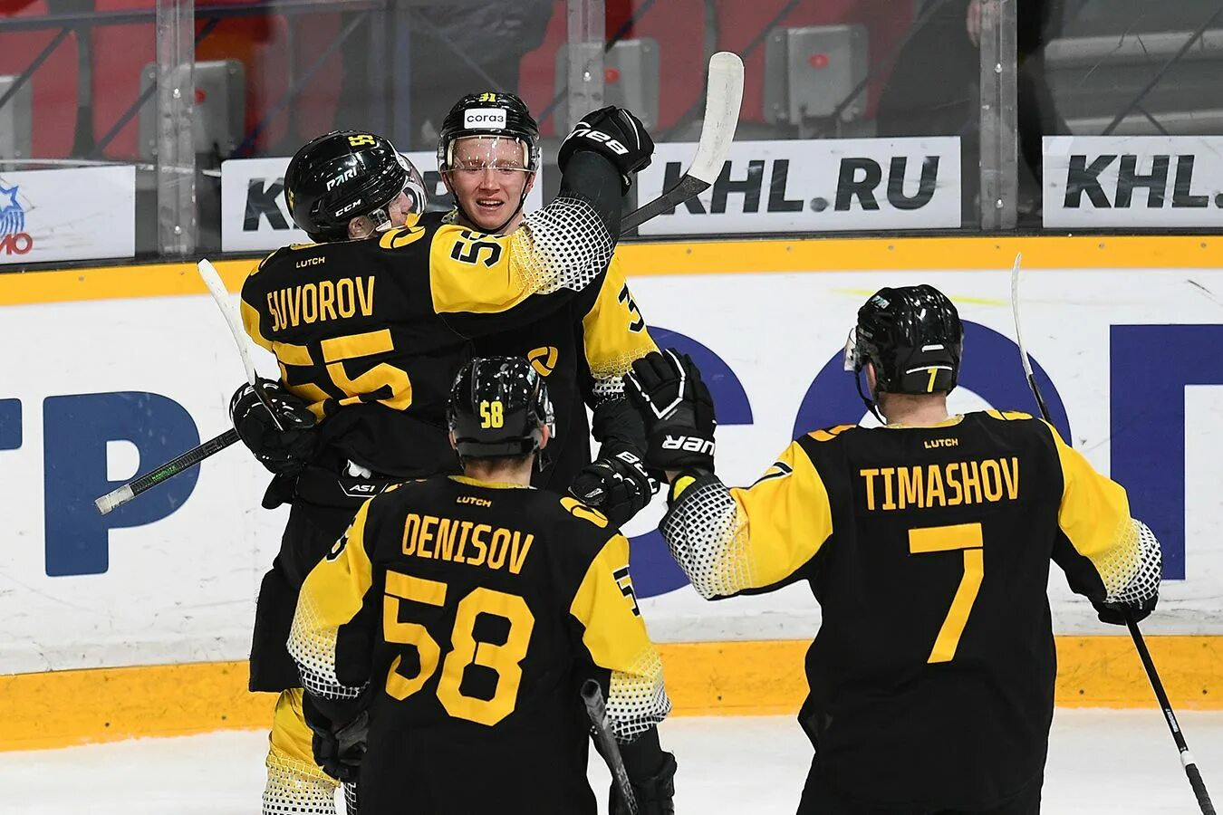 Динамо минск торпедо 2017. Нефтехимик фото. Нефтехимик северсталь суперлига. Северсталь 2006. Северсталь нефтехимик.