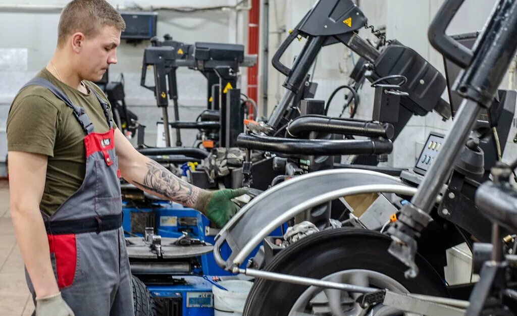 блэк ру. Www blacktyres ru интернет магазин. блэк тайрс. Blacktyres промокод.