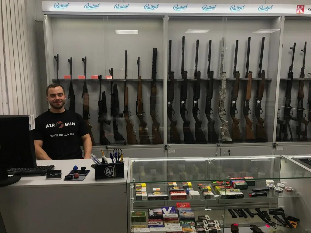 Оружейный магазин барс в спб. Air gun тамбовская 11. Оружейный салон омерта. Детский оружейный магазин пиф паф. Магазин охотник санкт-петербург.