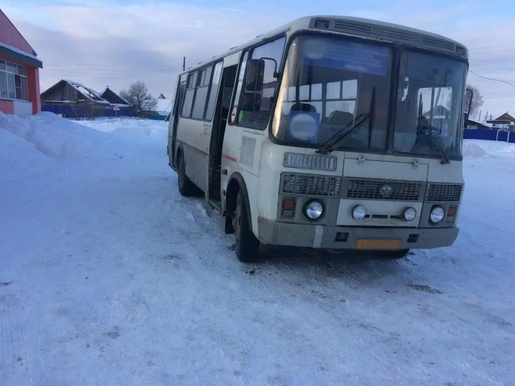 Автобус 357 завьялово юськи. Село Юськи Удмуртия. Село Юськи Завьяловский район. Автобус Юськи Завьялово. Автобус ПАЗ Ижевск.