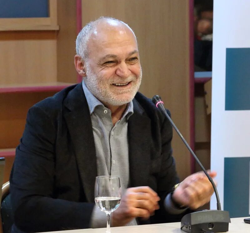 андраник мигранян. андраник мигранян политолог. андраник мигранян 1990. мигранян политолог. мигранян андраник мовсесович.