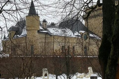 Замок пугачевой продан