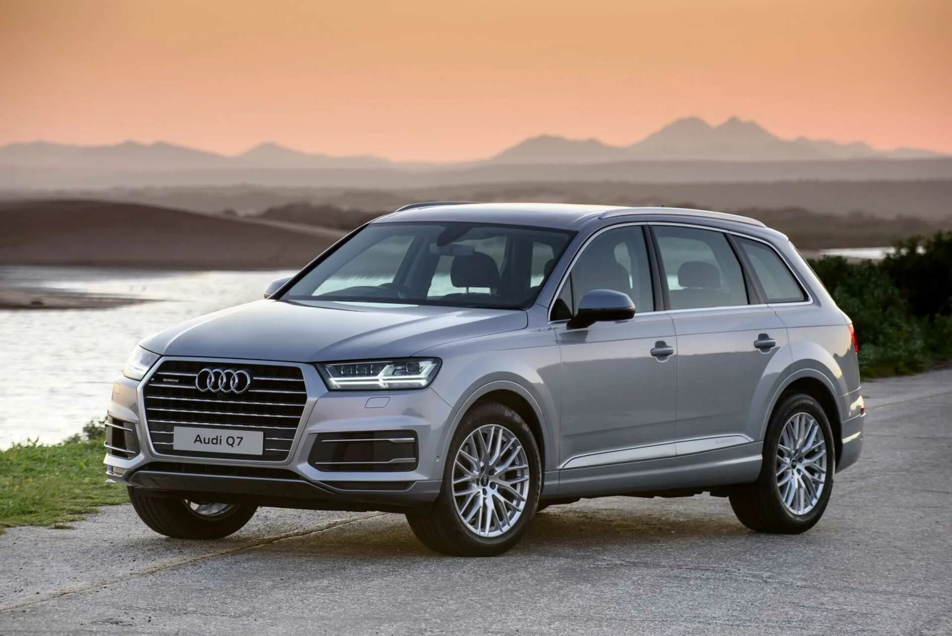 Ауди q7. Audi q7 2015. Audi q7 II. Audi q7 4m 2015. Audi q7 TDI 2015.