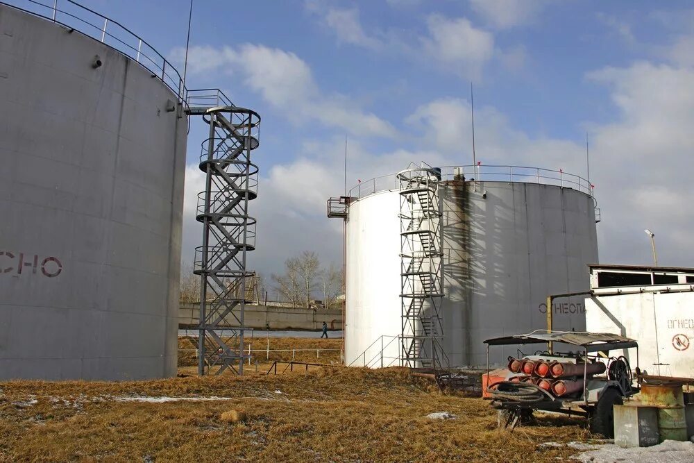 Красноярская нефтебаза. Нефтебаза старый оскол. Нефтебаза в минусинске кнп. Красноярская нефтебаза. Кнп резервуар.