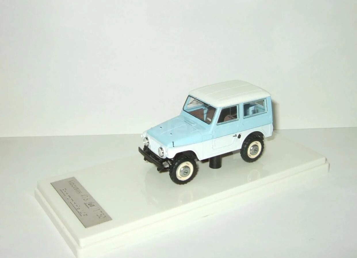 Варшава масштабная модель. Тележка сатураторная ссср. 1 43 pm. Багажник на крышу для масштабных моделей. 1 43 pm.