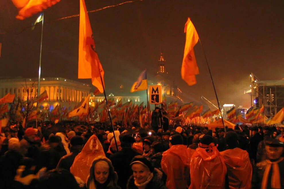 Orange revolution. Митинги 2004 оранжевая революция. Цветные революции. Оранжевые революции в мире. Цветная революция в Украине.