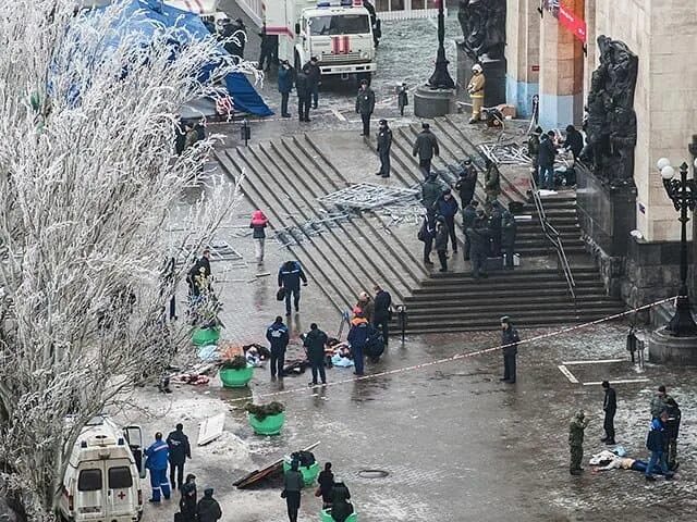 Теракты совершенные русскими людьми. Теракт в Волгограде вокзал. Теракт в Волгограде 2013 вокзал. Взрыв вокзала в Волгограде.