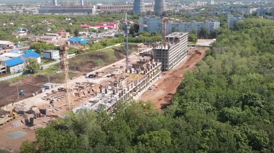 Где находится стройка. Стройка многоэтажки. строительство парка. строительство многоэтажных домов. советские многоэтажки.