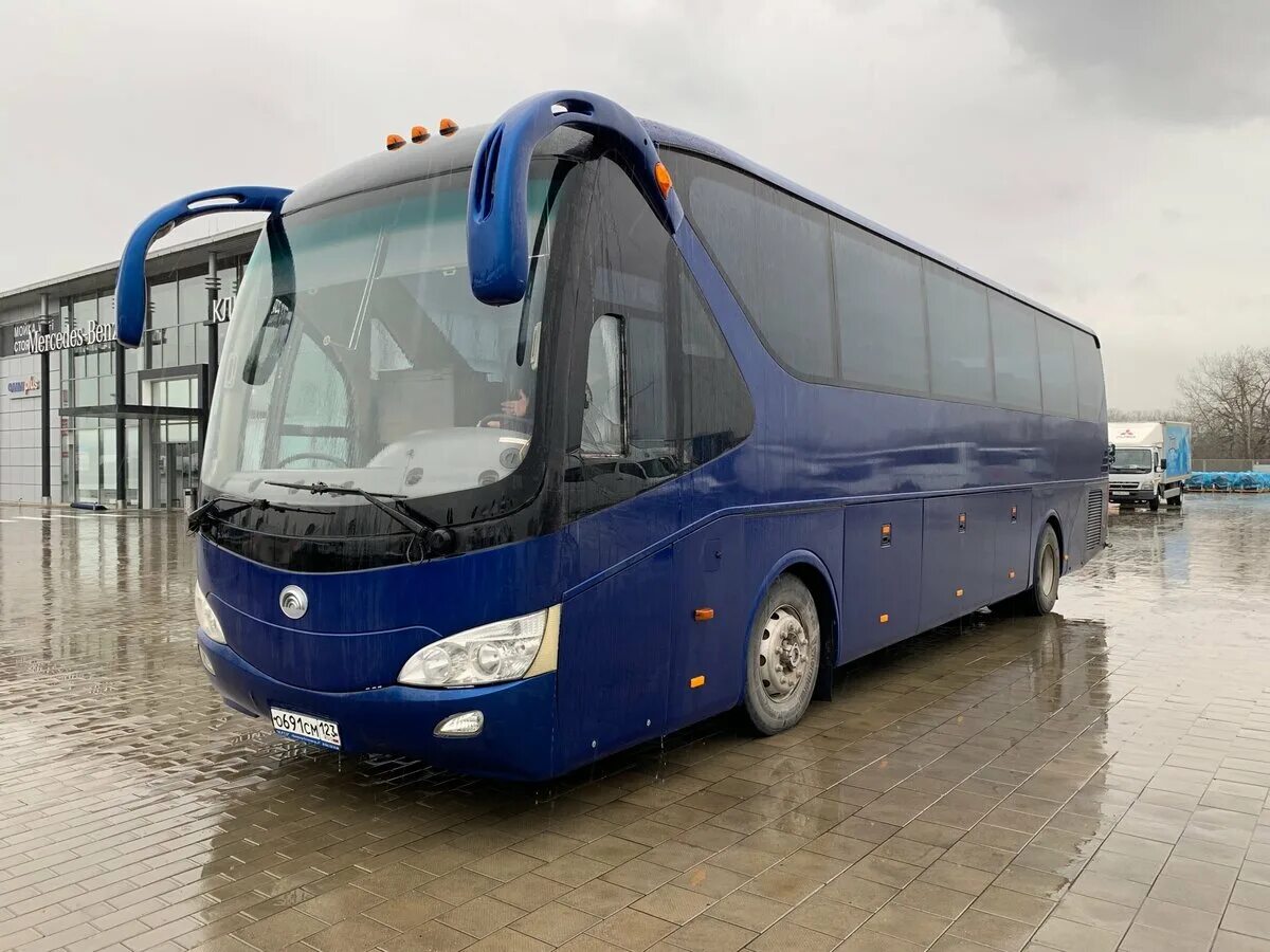 Автобус ютонг туристический. Yutong zk6129h. Yutong ZK 6129. Автобус Ютонг 6129. Yutong zk6129h автобус.