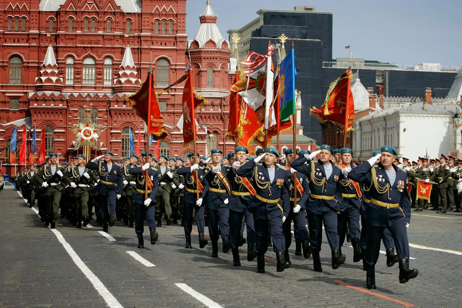 Красная площадь 10 мая. Парад 9 мая 2022 в Москве. Парад Победы 2022 в Москве на красной площади. 9 Мая парад Победы красной площади. Парад Победы 9 мая 2022.