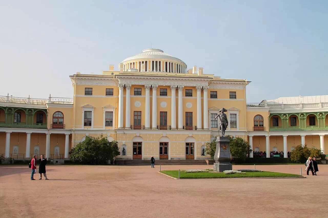 Павловский дворец сайт. Музей-заповедник Павловск в Санкт-Петербурге. Павловский дворцово-парковый ансамбль. Государственный музей-заповедник Павловск, Павловск. Павловский дворец в Павловске.