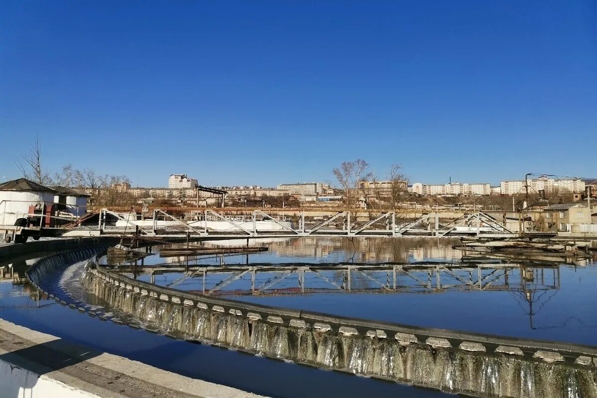 Сайт водоканала читы. Очистные сооружения Чита Водоканал. Очистные сооружения в Забайкалье. Очистные в Чите Чита сооружения. Водоочистительные сооружения в Чите.