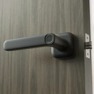 24 ручки стоят