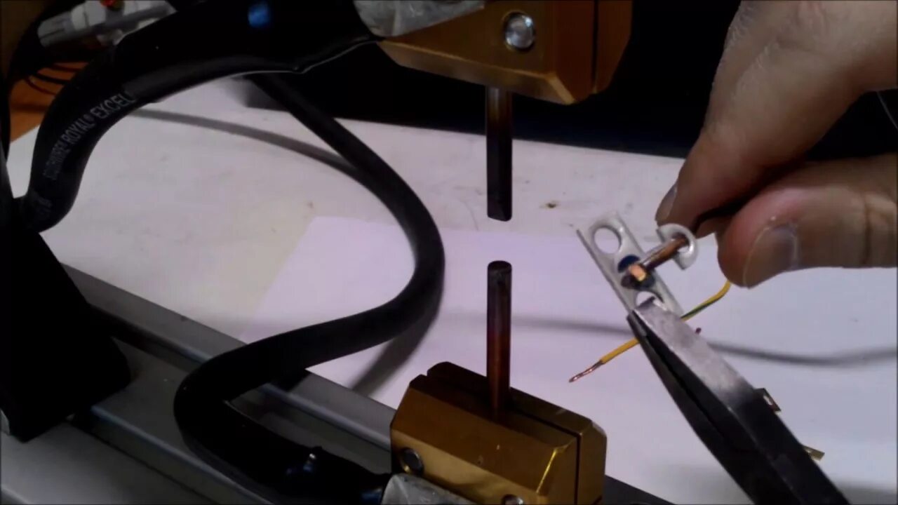 Клещи для точечной сварки к1-кт арматуры. Контактная сварка каркасов из арматуры. Контактная сварка проволоки. Контактная сварка проволоки. Контактная сварка проволоки.
