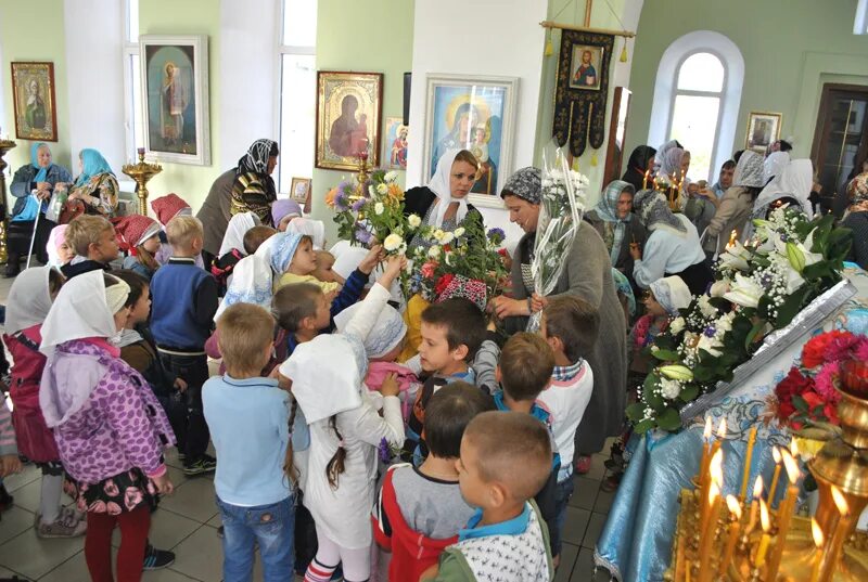 Погода в хлевном на 14 дней. Детский сад Хлевное. Село Хлевное. Хлевное школа. Московская ярмарка Хлевное.