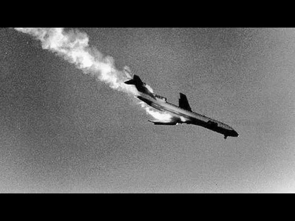 Боинг сентябрь 1983. Сбитый боинг 747 над сахалином. сбитый боинг в 1983 над сахалином. сбитый южнокорейский боинг 1983. сбитый корейский боинг в 1983.
