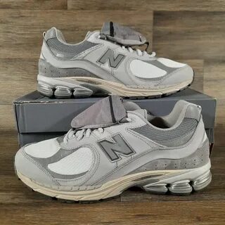 Gray balance
