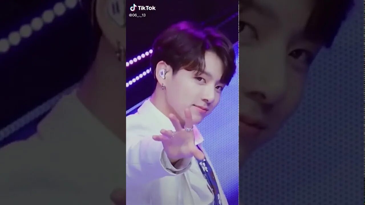 Тик ток bts. BTS tik Tok Jungkook. Чонгук тик ток. Аккаунт Чонгука в тик ток. BTS тик ток аккаунт.