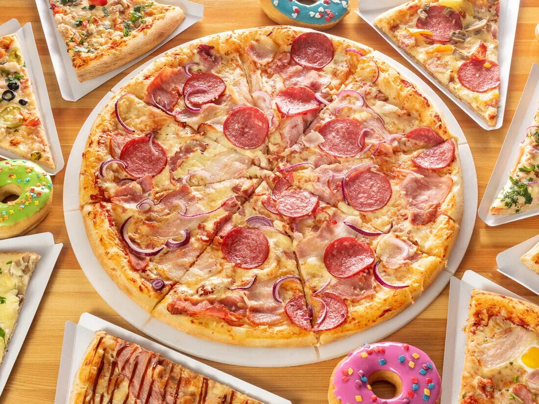 Пицца экспресс 24. Pizza express 24 москва. pizza 24 express маргарита. пицца 24 дзержинский. куча пиццы и еды.