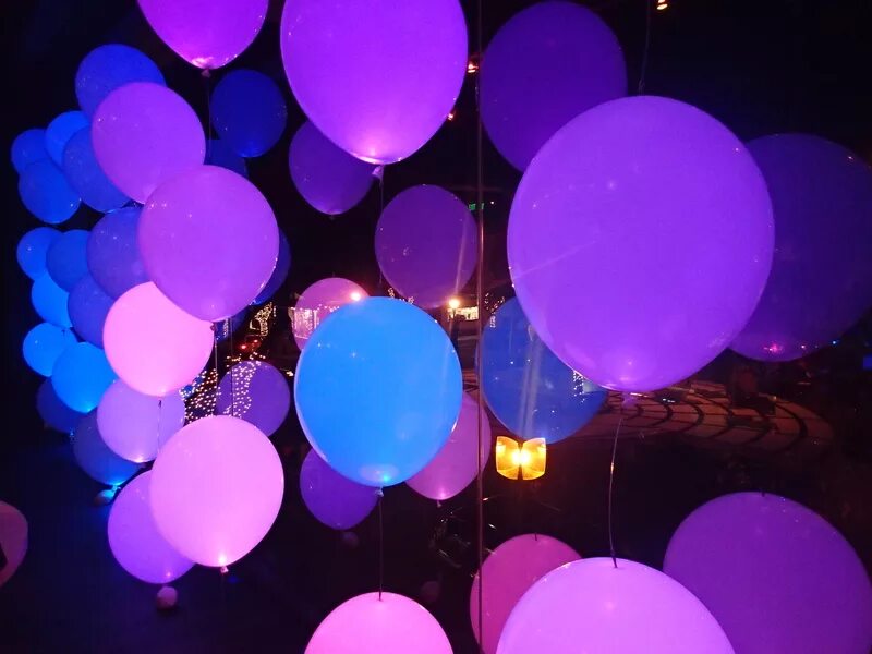 Шары со светодиодами. Светящиеся гелиевые шары. Воздушный шарик. Светящиеся шары со светодиодами. Неоновые шары