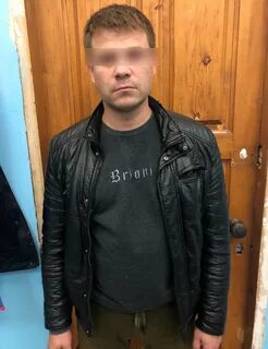 8 подозреваемые