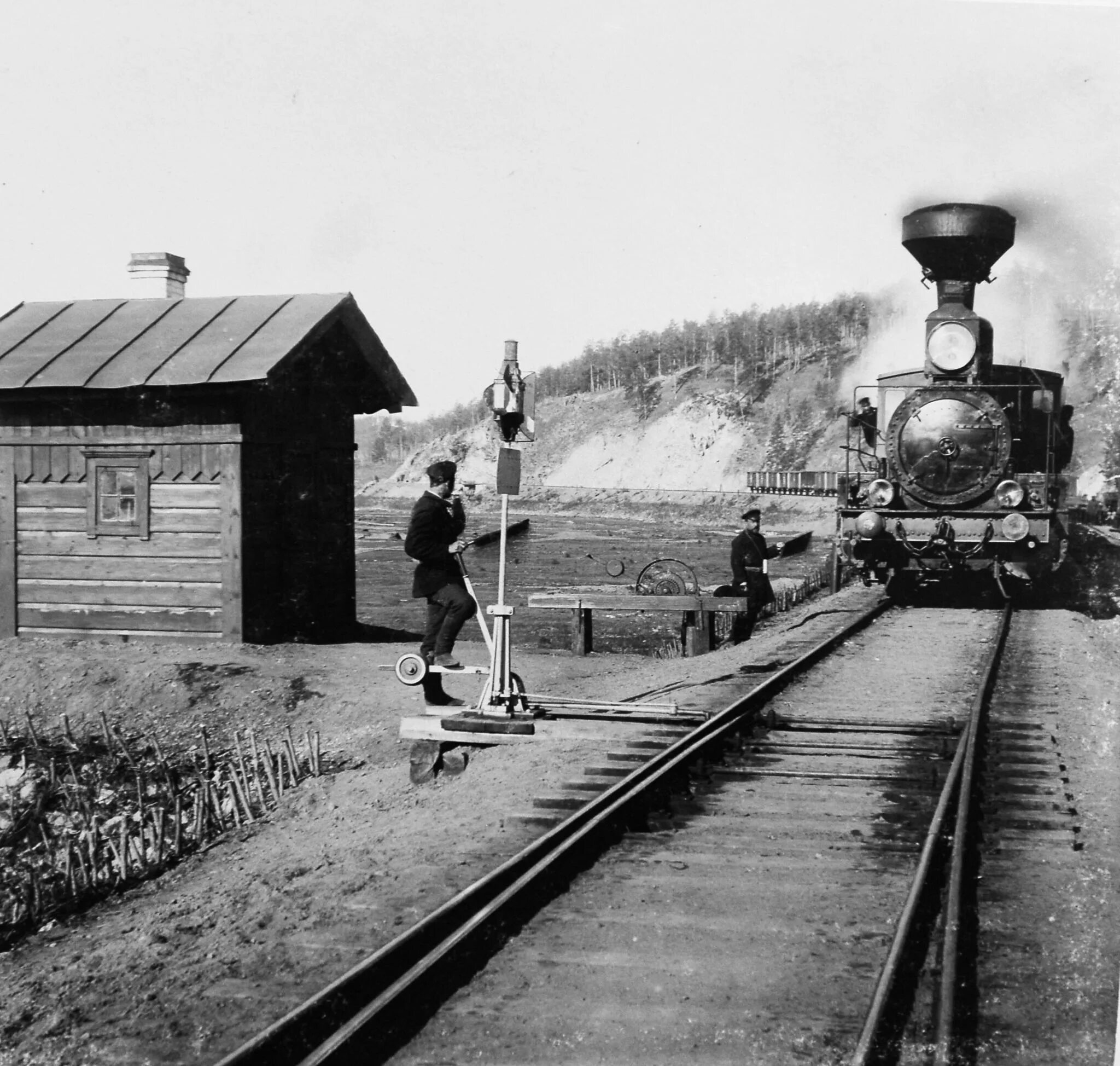 станция старица поезд. первый разъезд. николаевская железная дорога. жд разъезд. разъезд ржд.