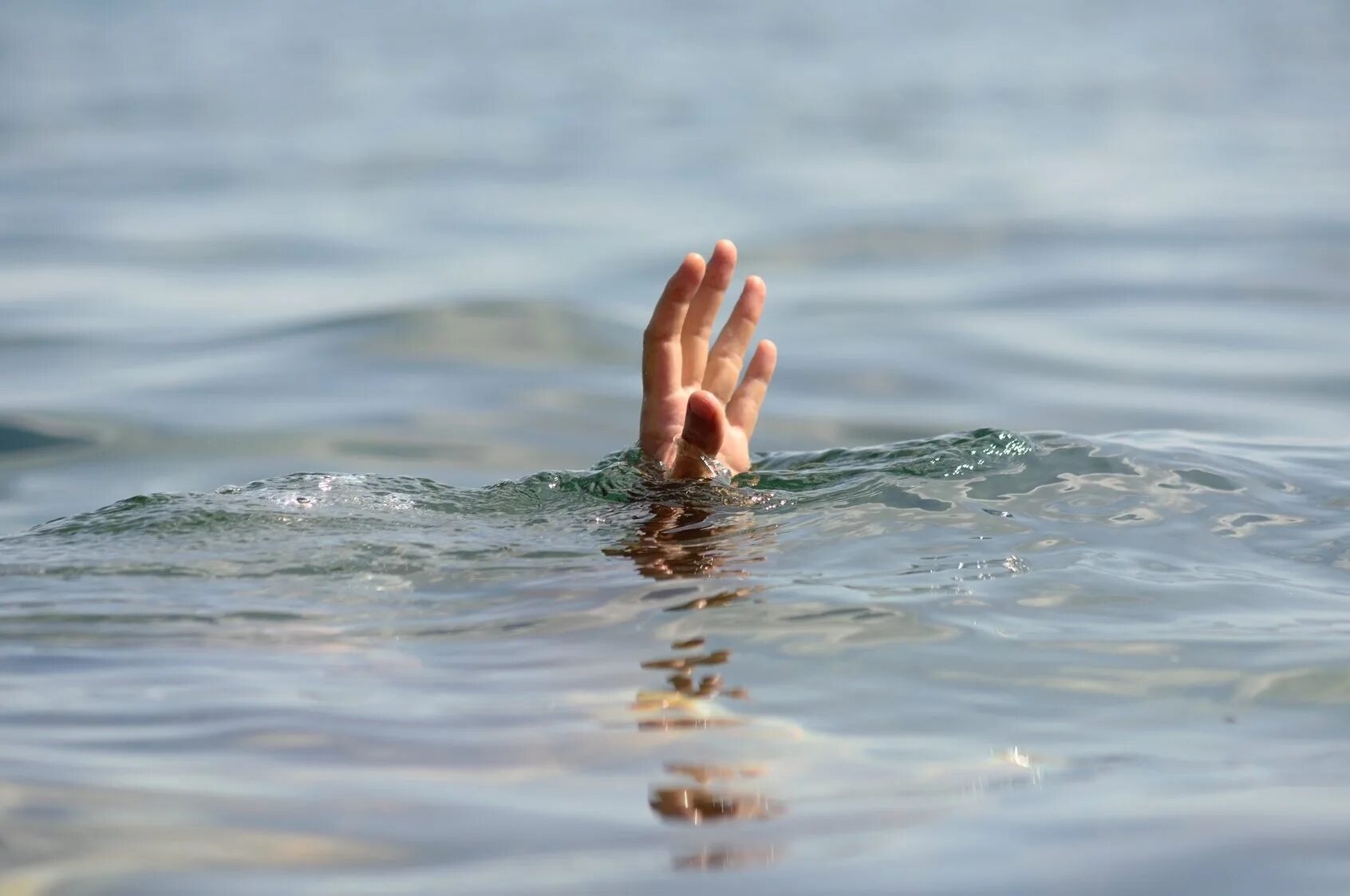Ребенок утонул в воде