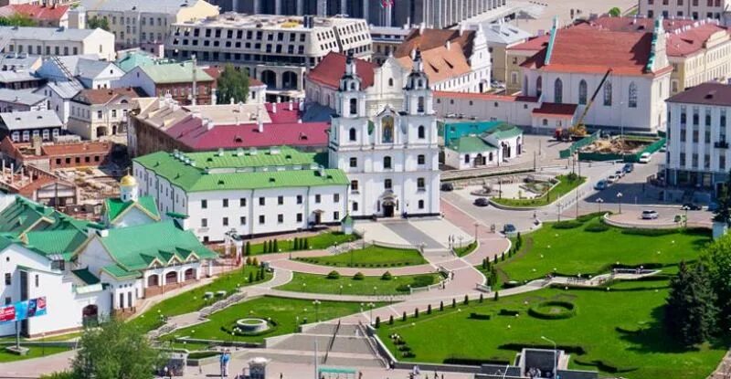 Бульбашы площадь свободы 4 минск фото. Площадь свободы Минск. Площадь свободы Минск площади Минска. Верхний город площадь свободы. Верхний город. Исторический центр Минска..