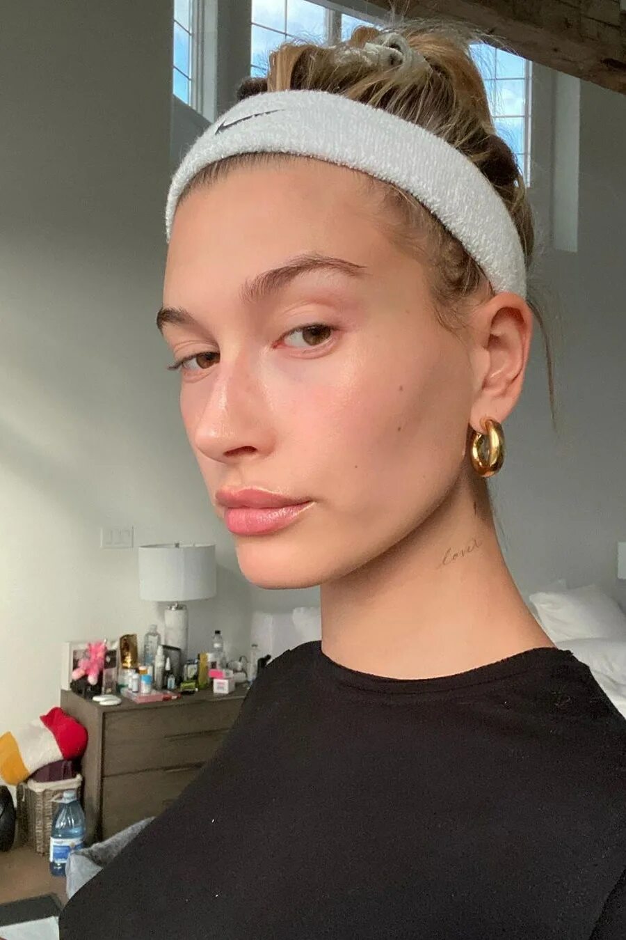 Хейли хейли болезнь кожи как выглядит From Hailey Bieber To Jennifer Lopez, Who To Follow On TikTok Right Now British