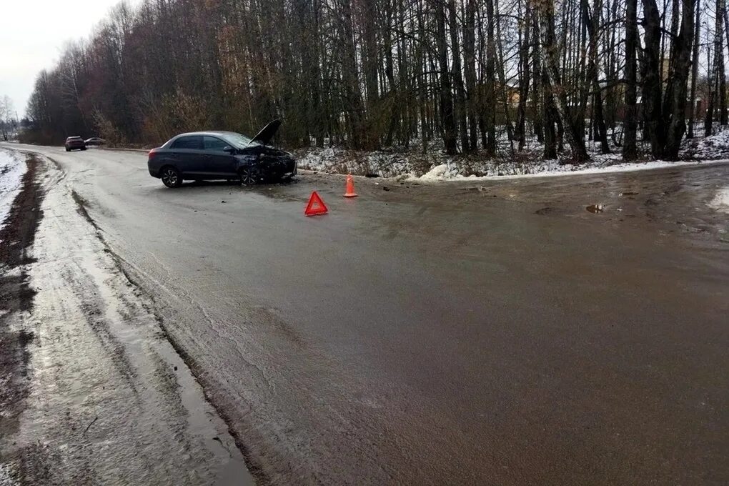 Дтп поселок орловский. Авария в Орловской области. Дорожно-транспортное происшествие. Дороги Орловской области. Авария Орел Знаменское 2023г.