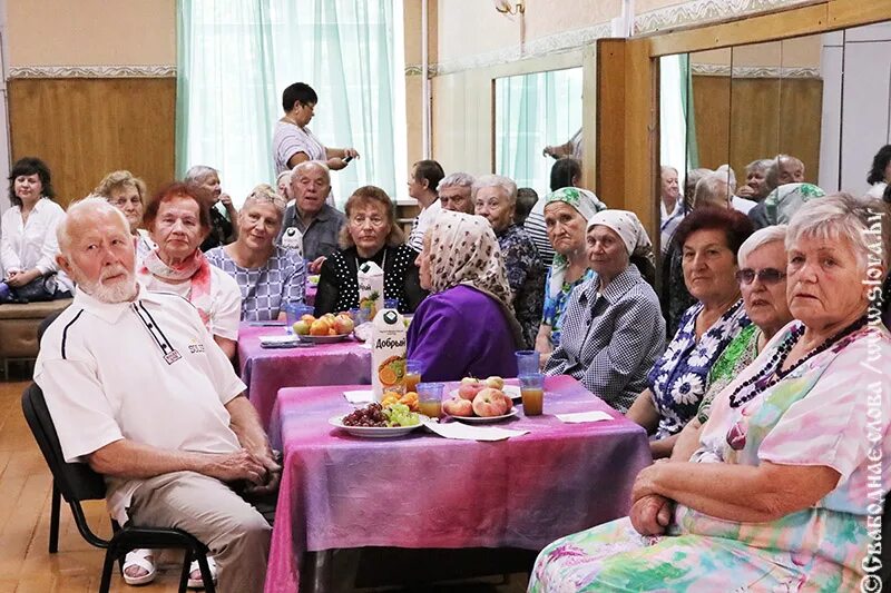 Городской совет ветеранов магнитогорск. Дом престарелых чернопятово алтайский край. Сотрудник следственного комитета. Дом престарелых ульяновск дом престарелых. Энгельс дом интернат для престарелых.