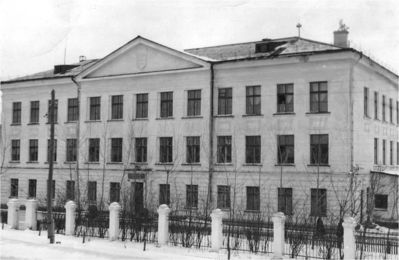 школа 20 миасс. инженерная школа пермь веденеева. сайт школы 16 г. 17 школа губкин. школа 7 губкин.