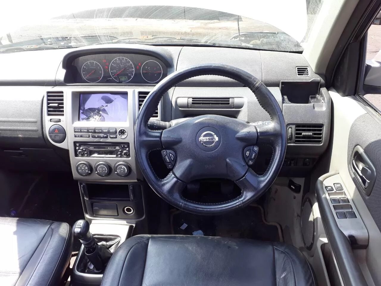 Салон ниссан т30. X trail t30 салон. Nissan x trail t30 2006. Nissan x-trail 2002 салон. Ниссан х-трейл т30.